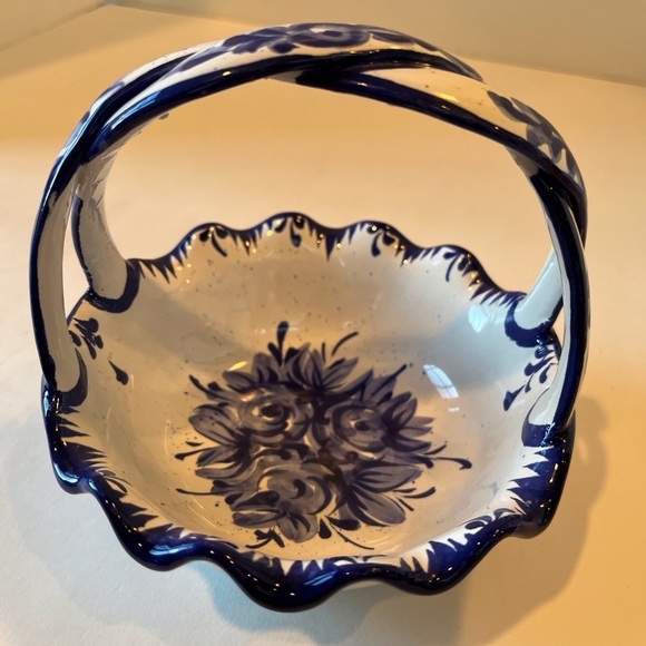 Vintage Portugal Blue and White Floral Ceramic Basket - Picture 10 of 10